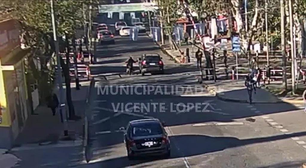 Un juez ordenó la detención del abogado que embistió a un piloto en Vicente López