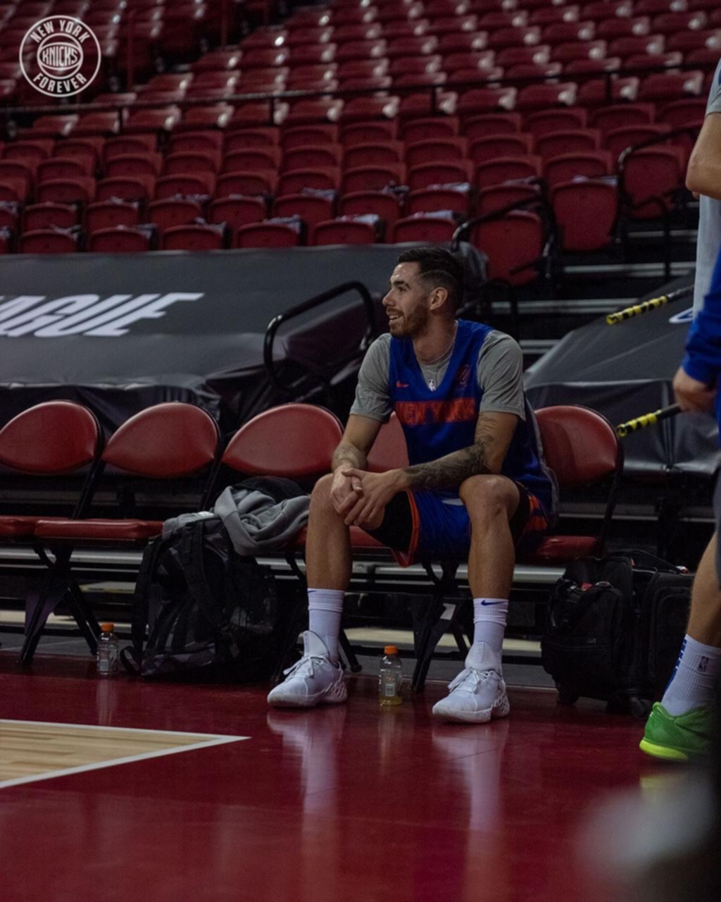 Luca Vildoza salió lesionado en el triunfo de los Knicks
