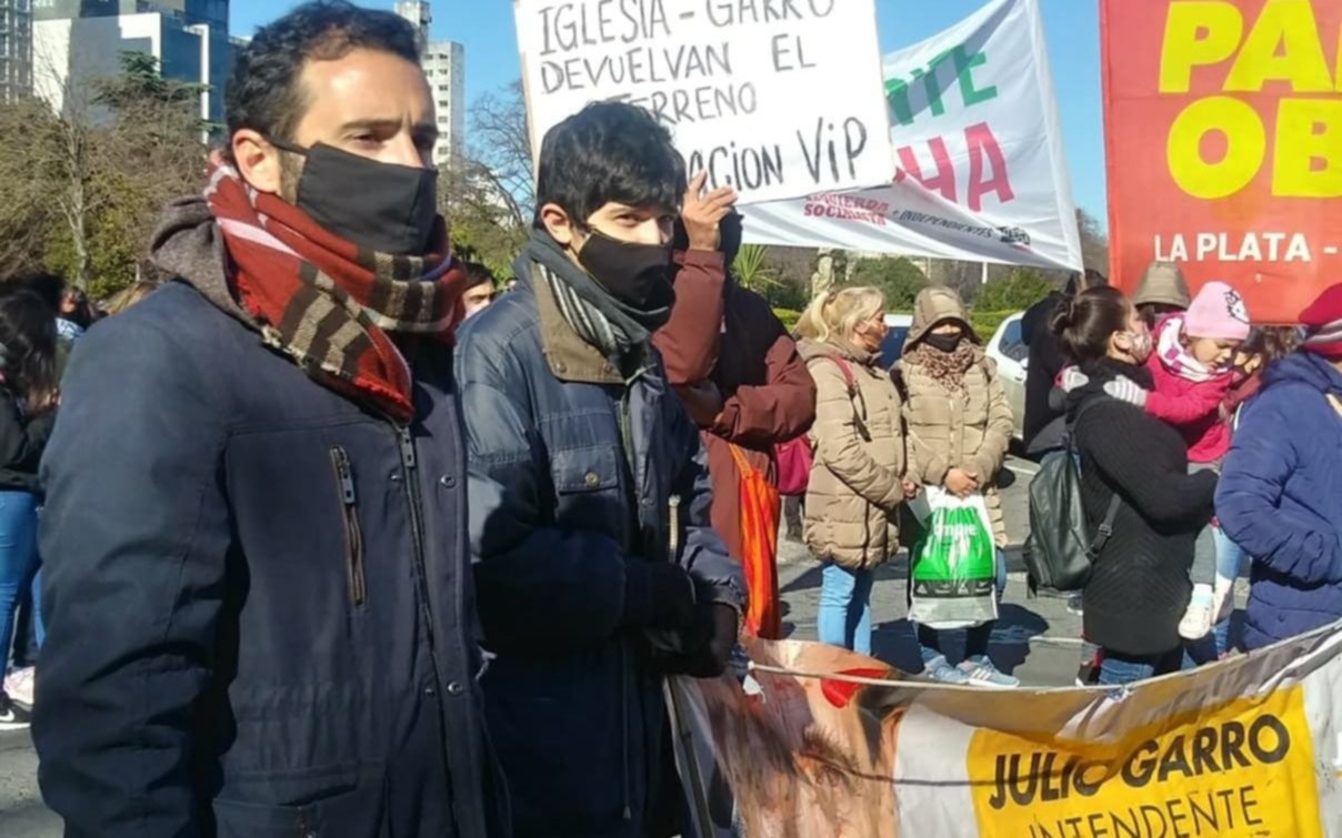 Precandidato del Nuevo MAS rechazó la cesión de tierras a la Iglesia