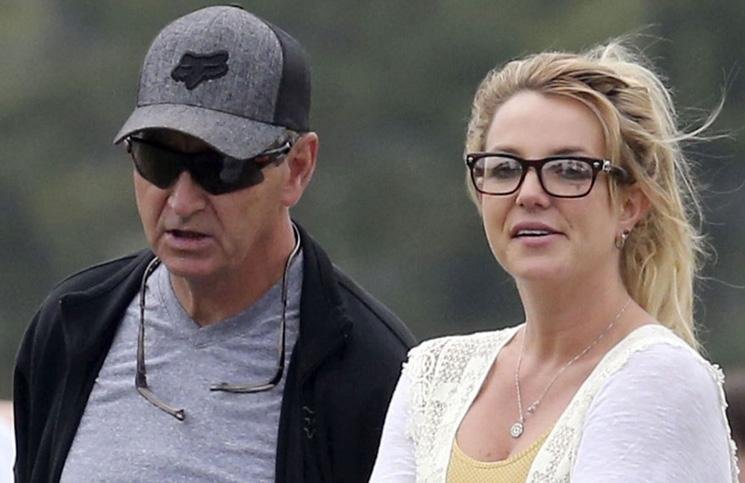 Camino a la libertad: tras 13 años, el padre de Britney anunció que renunciará a la tutela