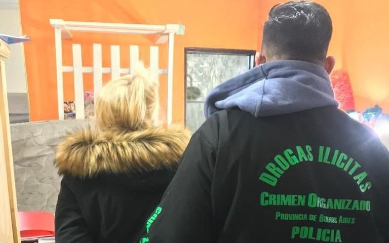 Tras el tiroteo en Florencio Varela, aprehenden a cuatro sospechosos por drogas y tenencia de armas