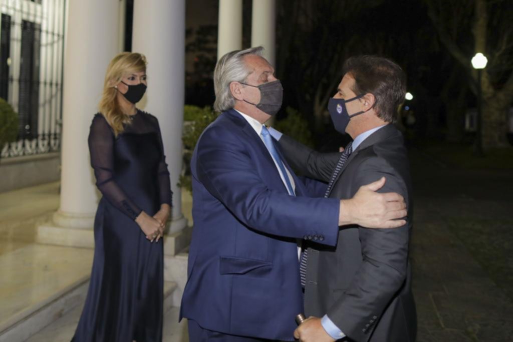 Alberto Fernández y Lacalle Pou cenaron en Olivos