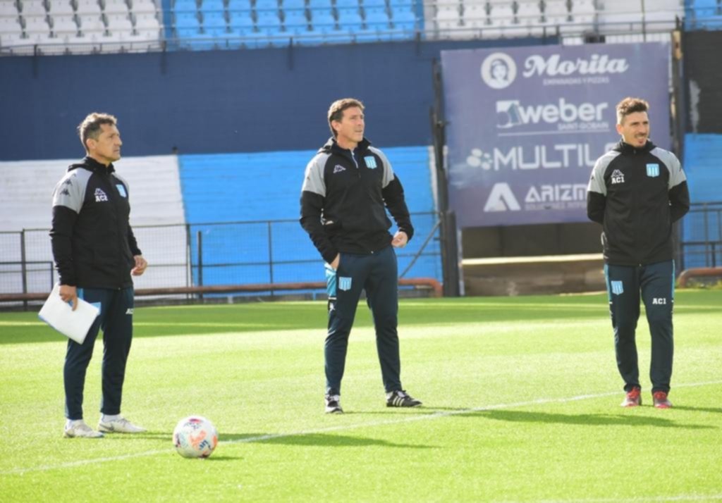 Racing, con Ubeda como DT interino, busca recuperarse ante el sorprendente Newell´s