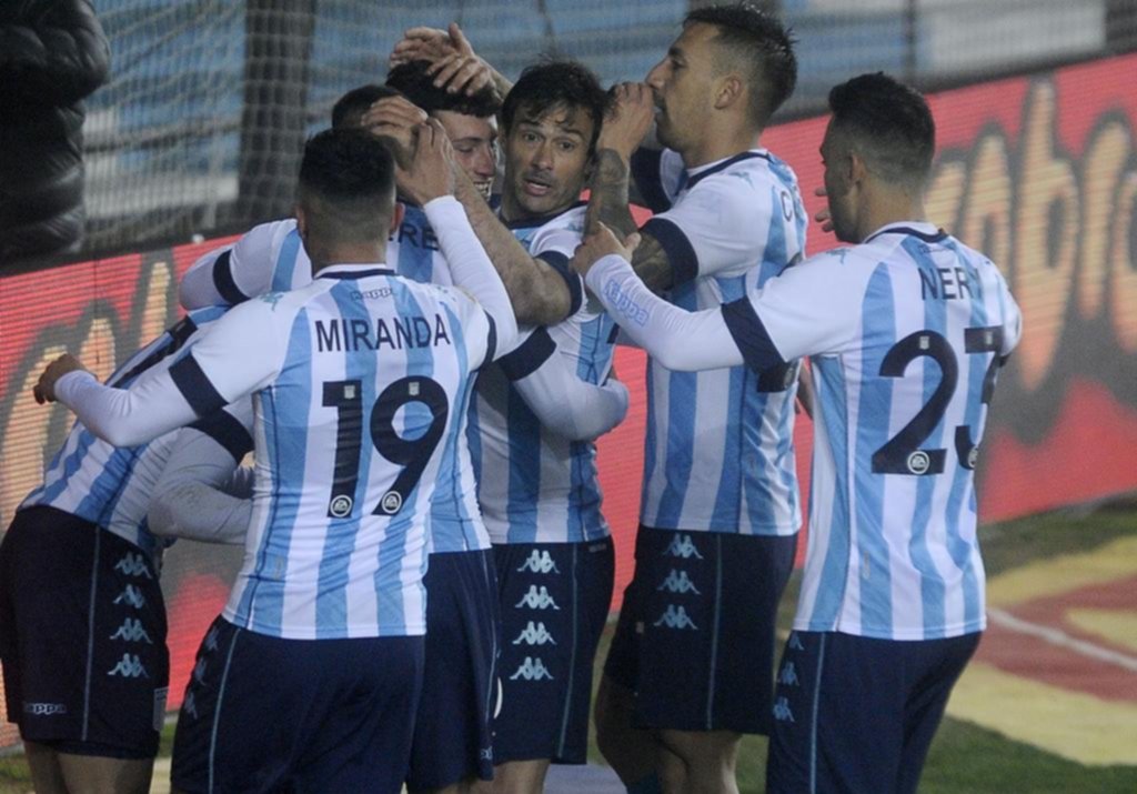Racing volvió a sonreir con Úbeda en la conducción