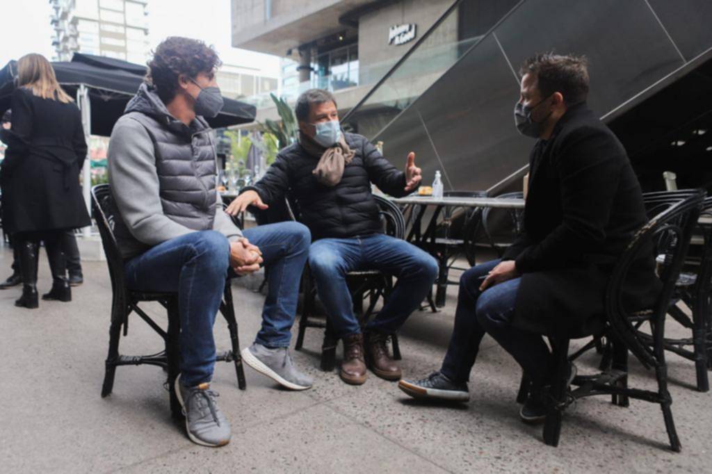 Manes y Lousteau, con un encuentro de campaña en territorio bonaerense