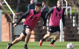 Estudiantes: Zielinski podría repetir el once que venció a Boca