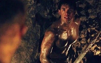 Hallan muerto a Francis Mossman, el actor de "Spartacus: Sangre y arena": tenía 33 años