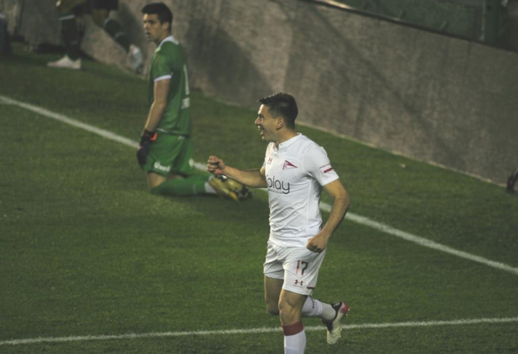 El gol de Castro: cinco pases y pelota adentro en 14 segundos