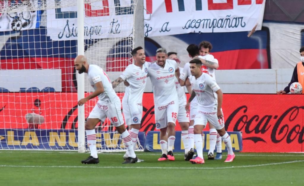 San Lorenzo cayó con el Bicho y llega golpeado a UNO