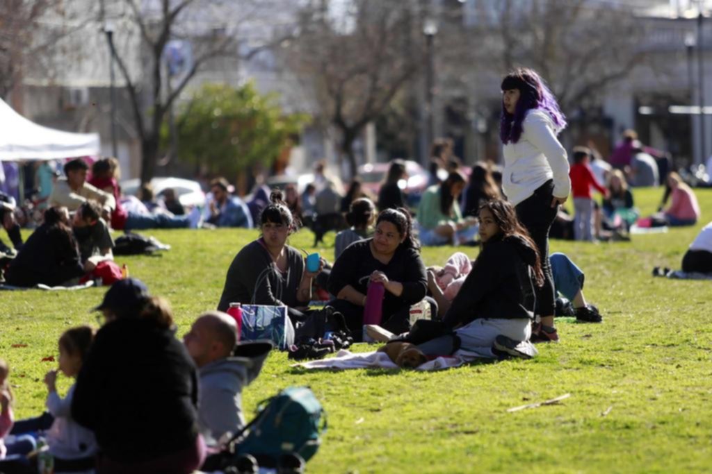 Plazas colmadas en un domingo “primaveral”