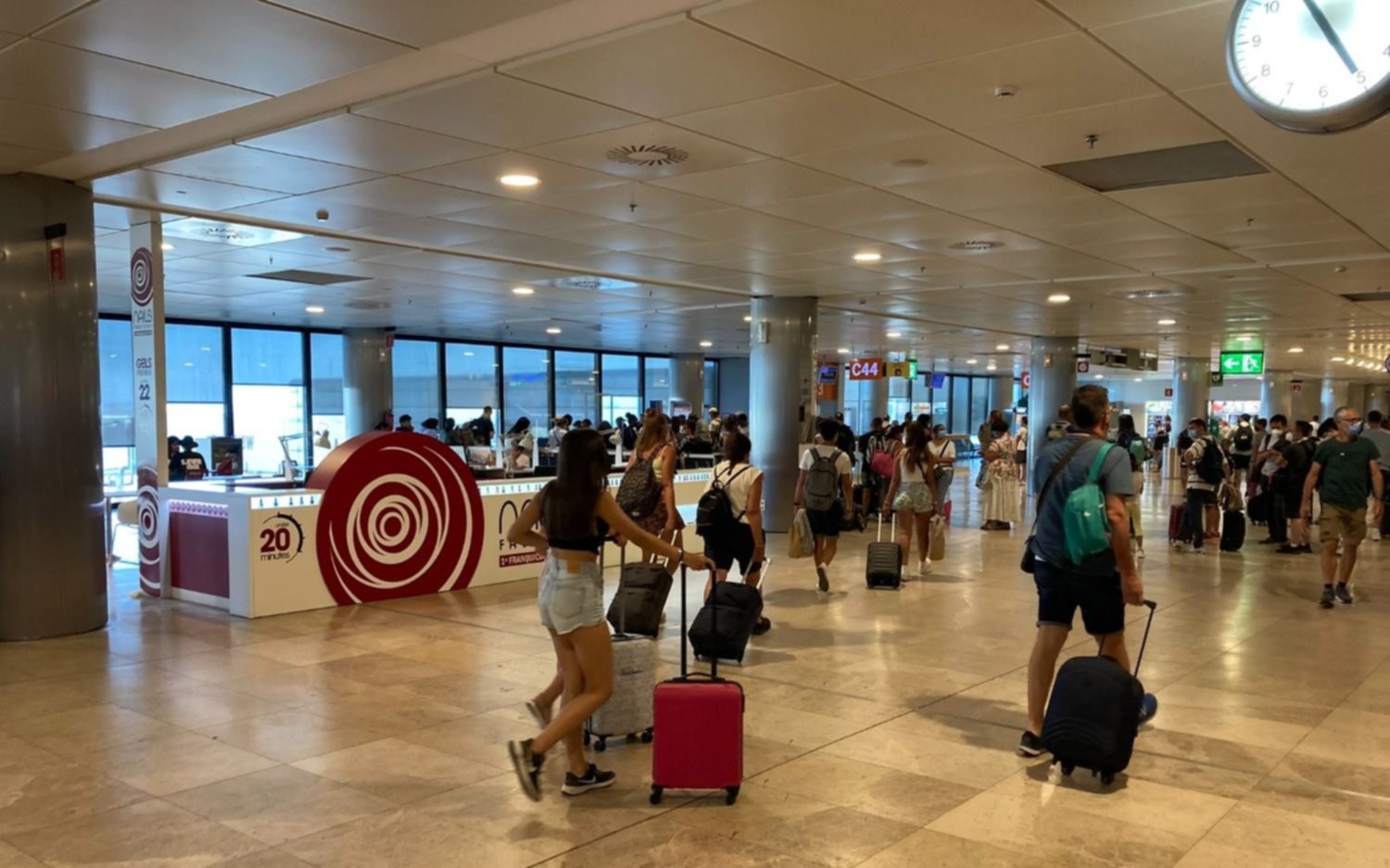 Desde mañana, los argentinos que viajen a España no deberán hacer cuarentena obligatoria