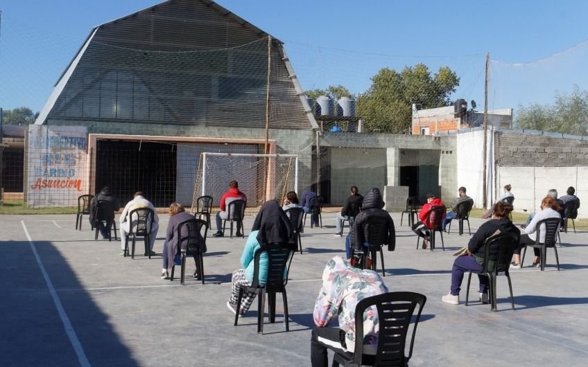 Testeos rápidos para vecinos con síntomas de COVID-19