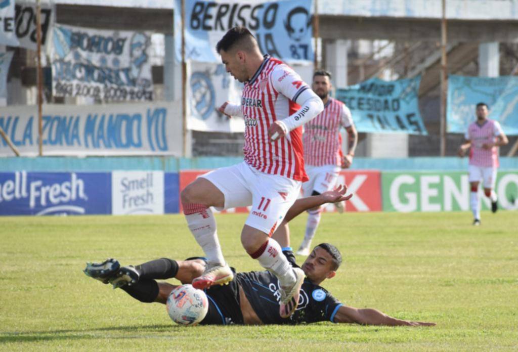 Yllana mantiene su invicto y la Villa mejora