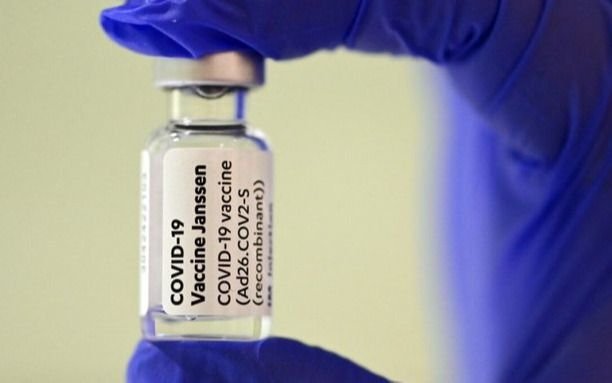Una segunda dosis de Johnson & Johnson aumenta nueve veces los anticuerpos contra el coronavirus