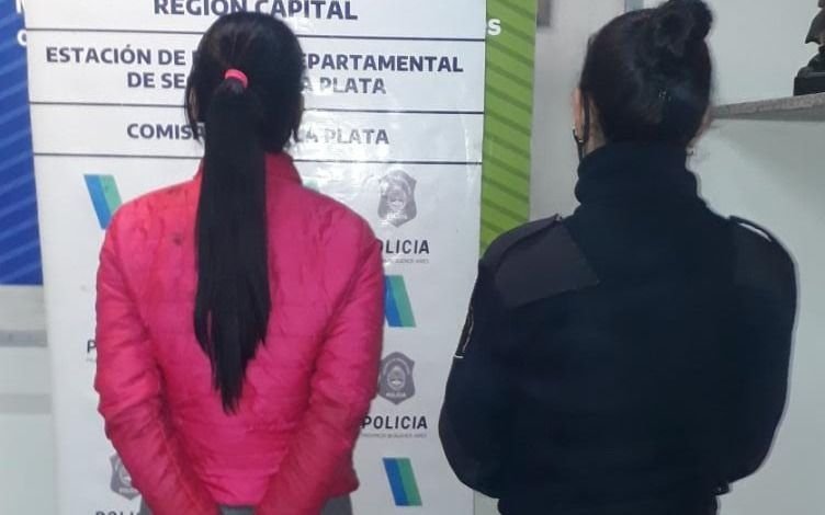 Ataque de furia: intentó acuchillar a su ex marido y amenazó con matar a sus hijos