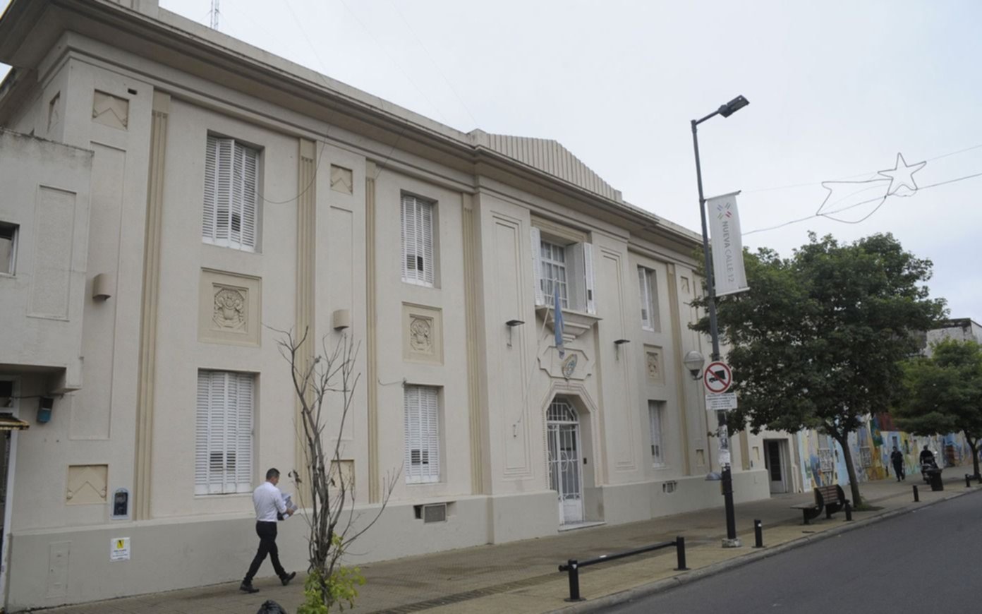 Ante la ola de inseguridad  "cambios en la Departamental Policial La Plata"