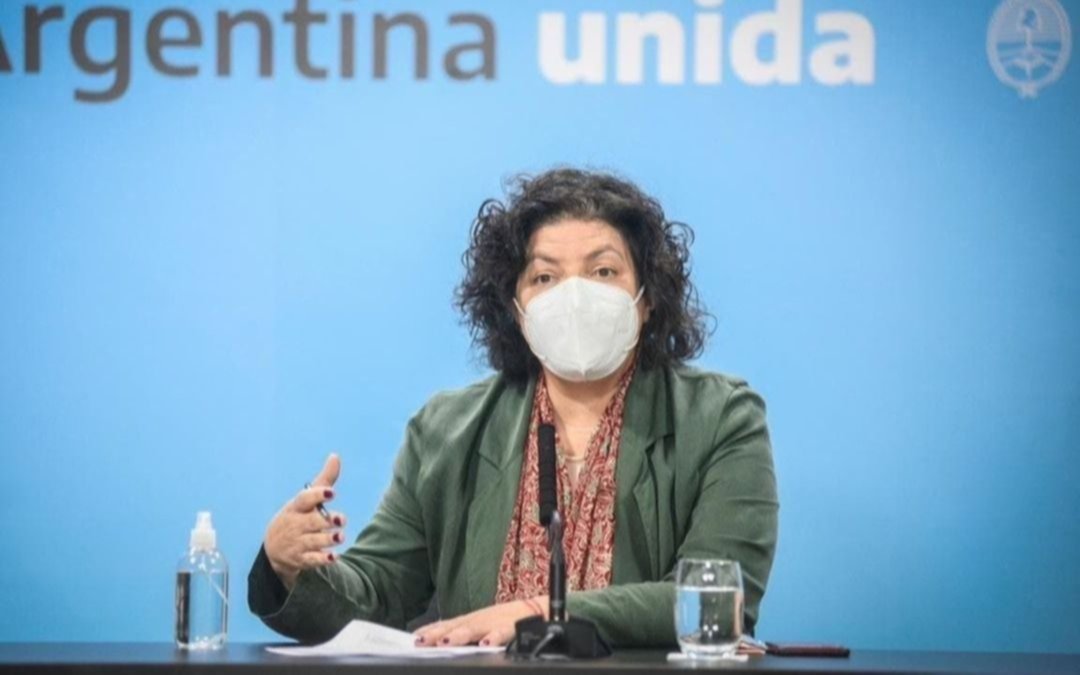 Vizzotti dijo que "no es momento de tercera dosis"