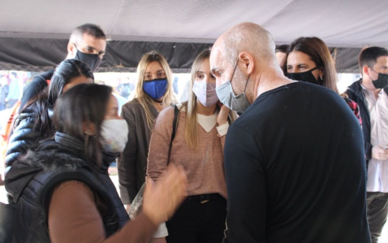 Larreta de recorrida en el Conurbano: recorrió Lomas y Almirante Brown con precandidatos