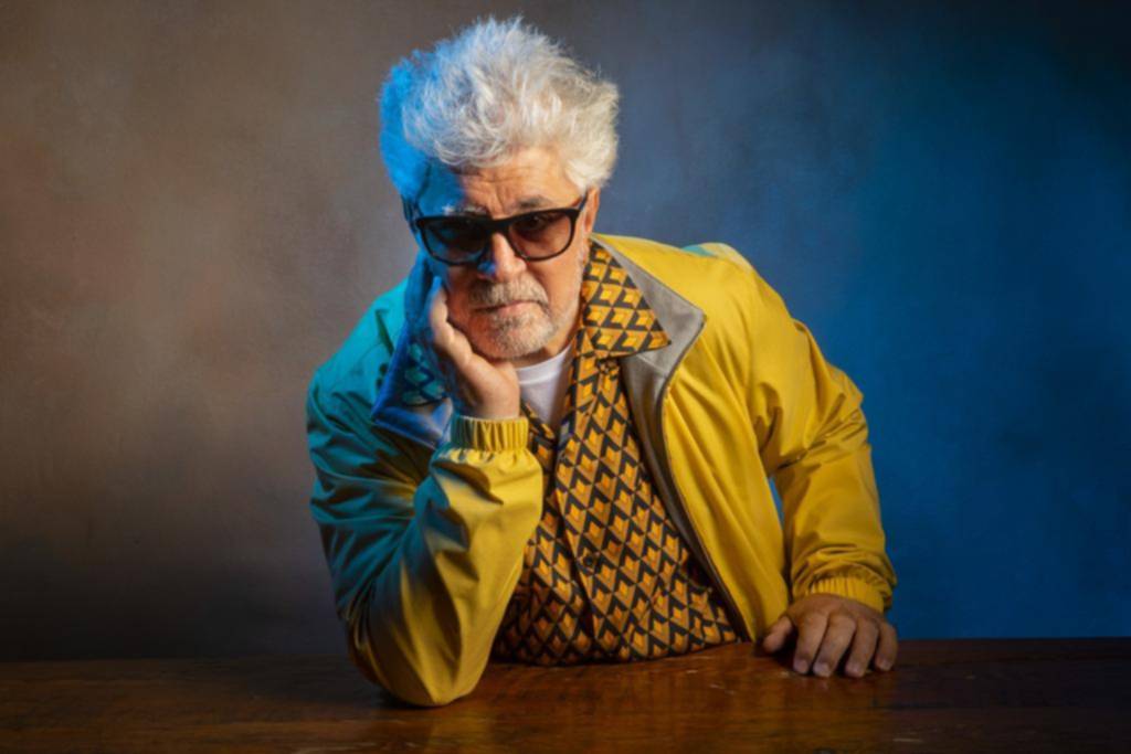 Almodóvar promete “muchas emociones” en su nuevo filme, “Madres paralelas”