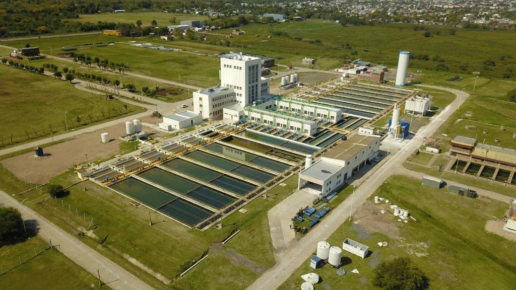 Absa dice que un fenómeno natural sin precedentes afectó a la producción de agua