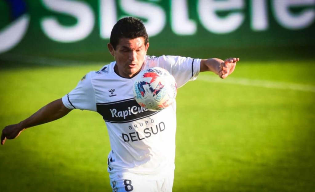 Sorpresa en el Bosque ante la ausencia del Pulga entre los titulares