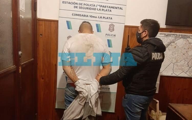 Cae en City Bell un delincuente que robaba bajo la modalidad conocida como "el gato"