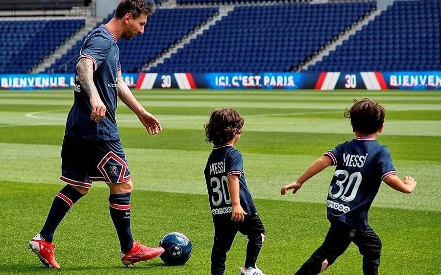 ¡Sigue la dinastía! Messi inscribió a sus hijos en las inferiores del PSG