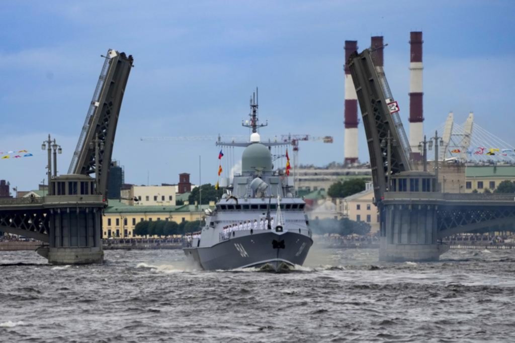 Ambición naval: Putin anunció extensión mundial