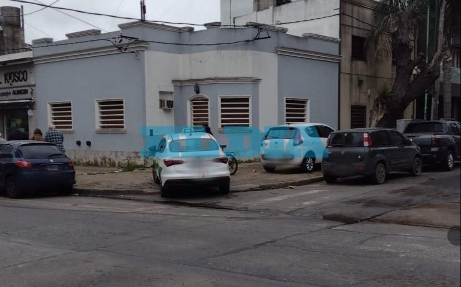 "Estacioná donde quieras": coparon una rampa para discapacitados y los vecinos estallaron 