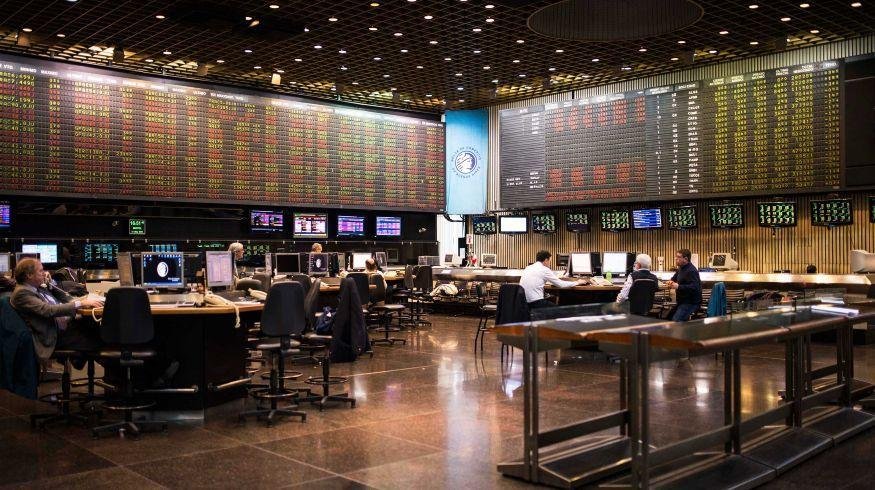 El blue subió a $293 en la Región, de la mano del avance de los financieros