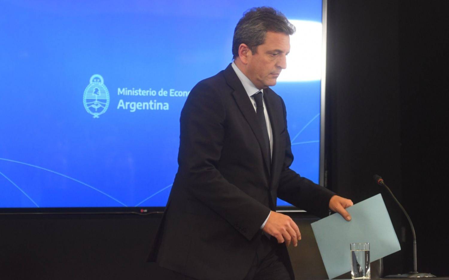 Planes, jubilaciones, créditos y ajuste: el paquete de medidas económicas que anunció Massa