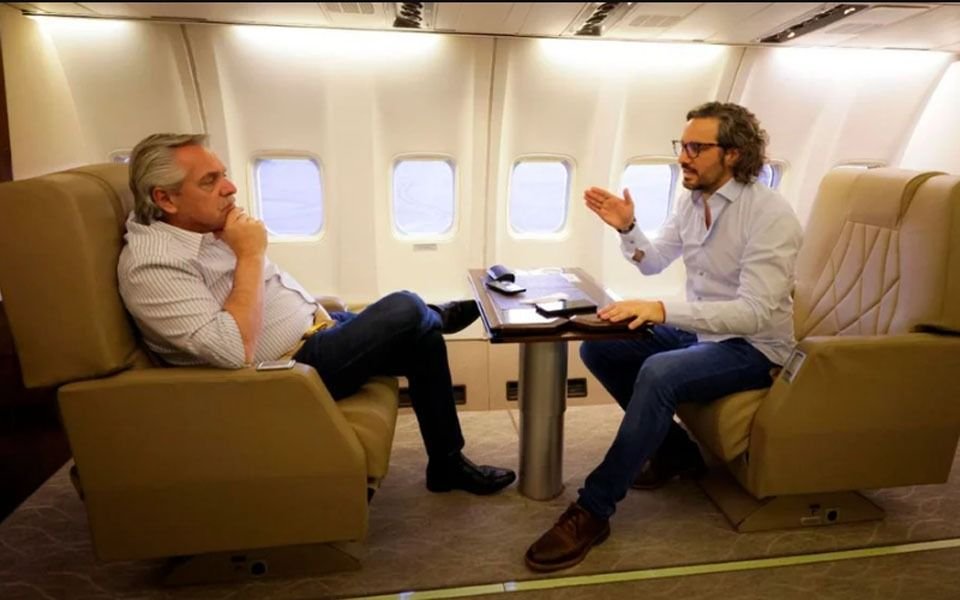 Alberto Fernández viajó a Colombia para la asunción del presidente Gustavo Petro