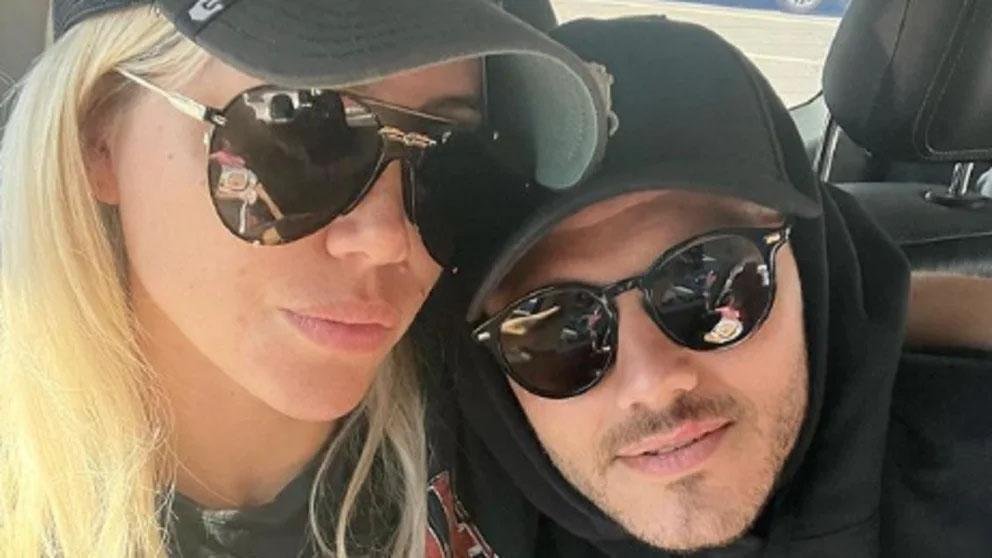¿Qué divorcio?: Wanda y Mauro se tomaron un avión a Ibiza y respondieron a las críticas