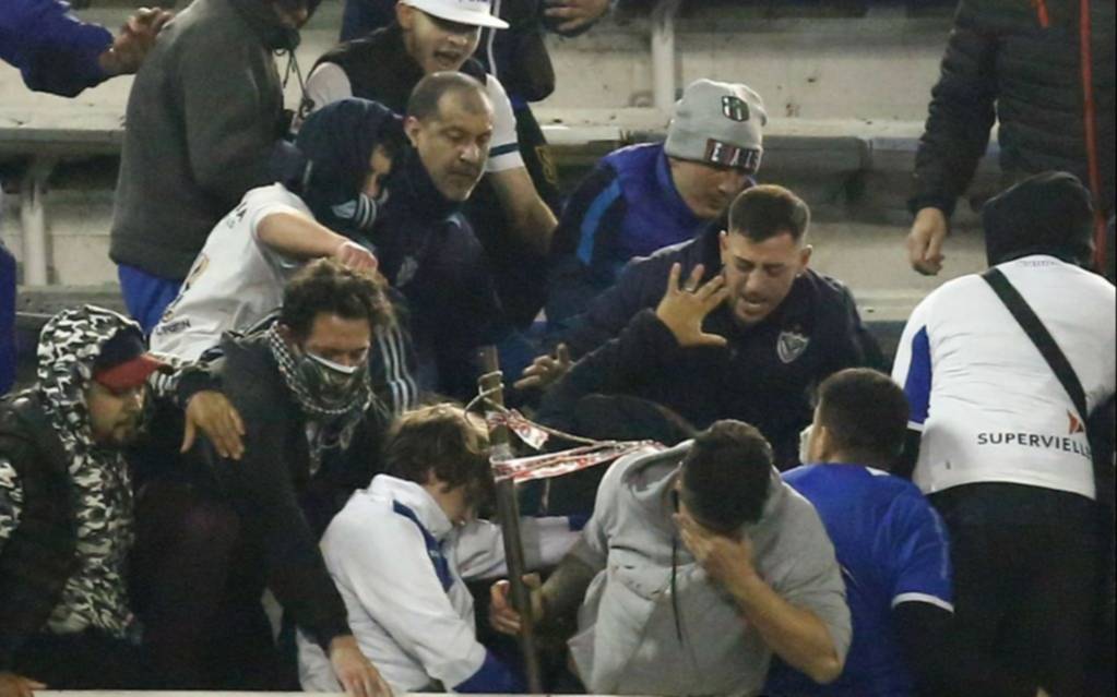 Informe muy duro de Conmebol complica a Vélez por los incidentes en el Amalfitani