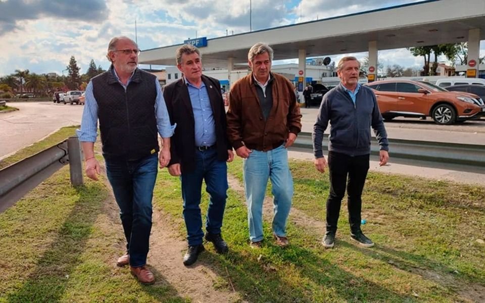 Massa se reunió con la Mesa de Enlace: reclamo por trabas a la exportación y la presión impositiva