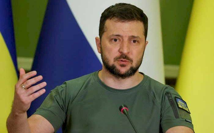 Guerra en Ucrania: Zelenski pide prolongar la ley marcial por tres meses