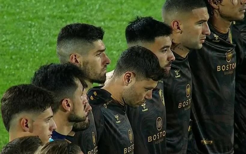 Minuto de silencio: futbolistas argentinos repudian el brutal ataque al plantel de Aldosivi