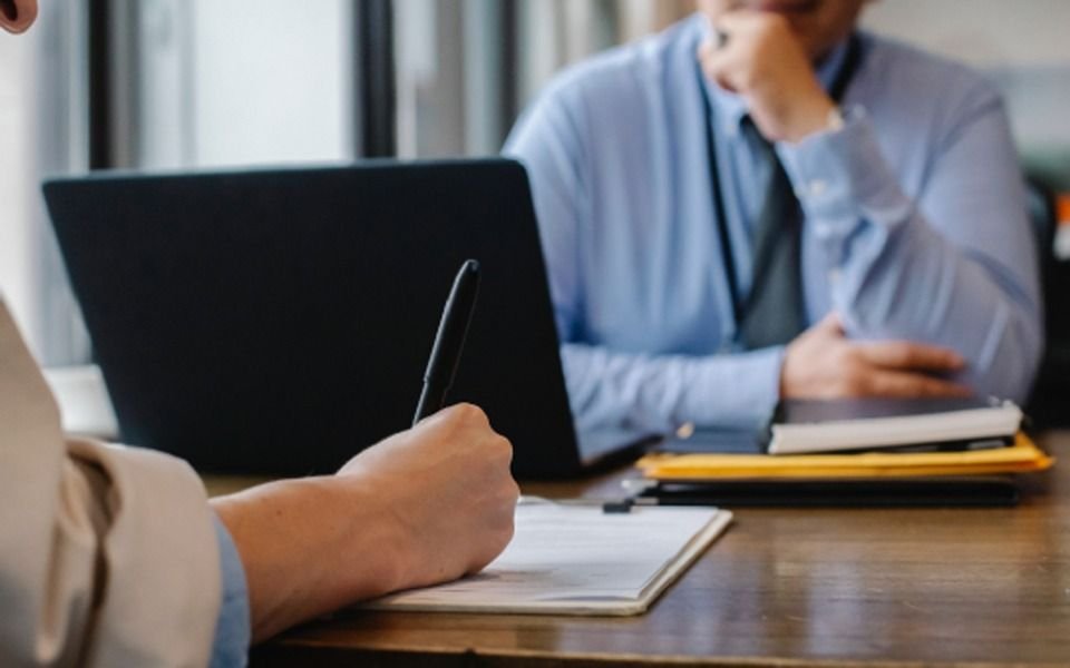 ¿Buscás trabajo? Mirá aquí más de 100 ofrecimientos para La Plata, Berisso y Ensenada