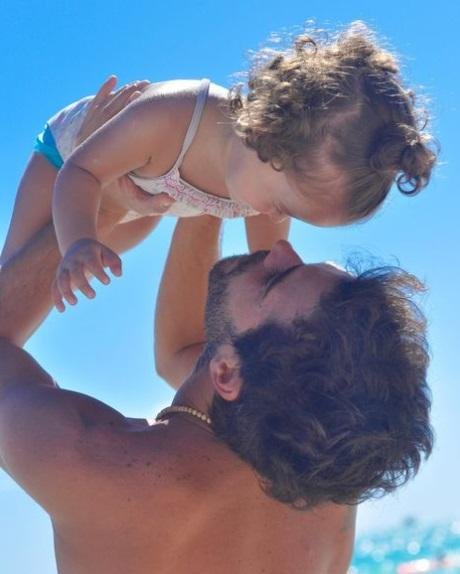 El tierno posteo de Cabré por el cumple de Rufina, la hija que tuvo con la China