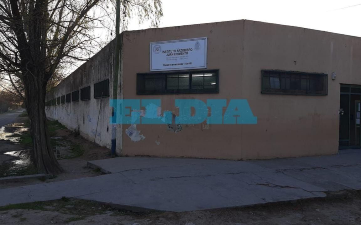Desesperado reclamo en una escuela de La Plata por falta de agua: "No podemos dar clases"