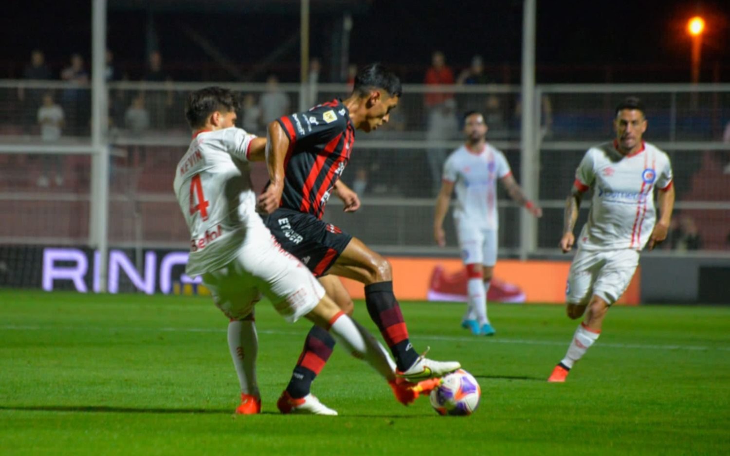 Argentinos no pudo con Patronato, empató 0 a 0, y quedó cuarto en la tabla