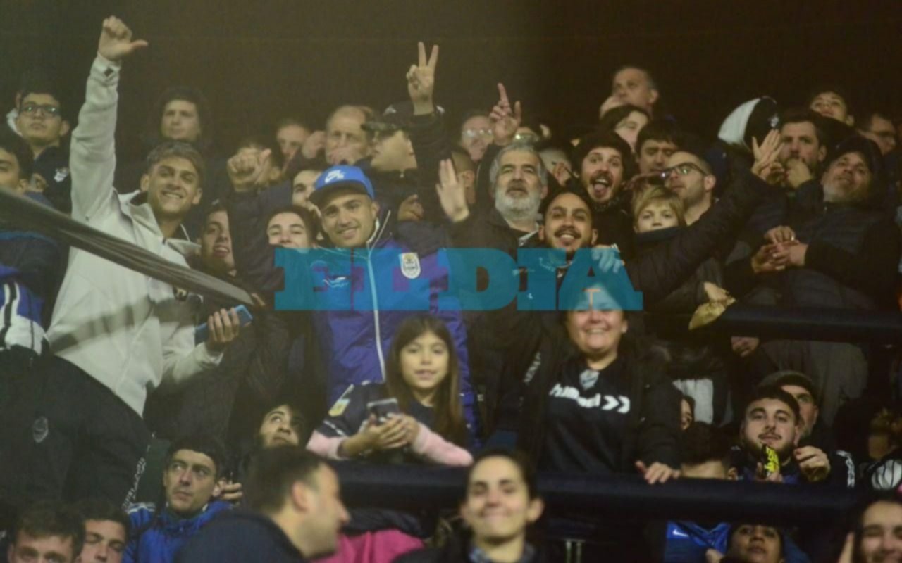 Los triperos coparon 60 y 118 para alentar al equipo de Pipo: galería de fotos