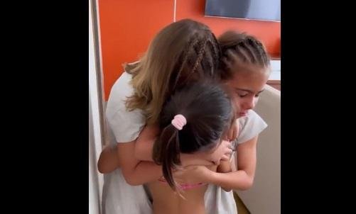 Llanto y emoción: le dieron el alta a la hija de Cinthia