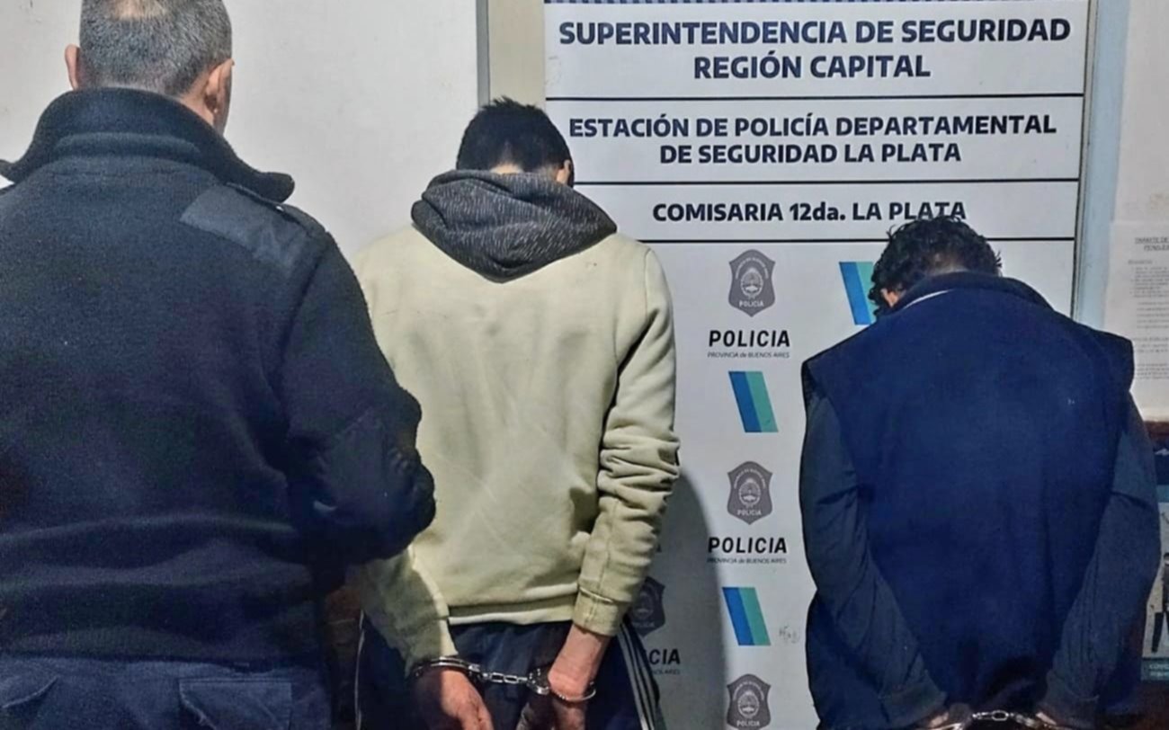 Atrapan a dos “roba cables” que intentaron escapar en pleno Centro
