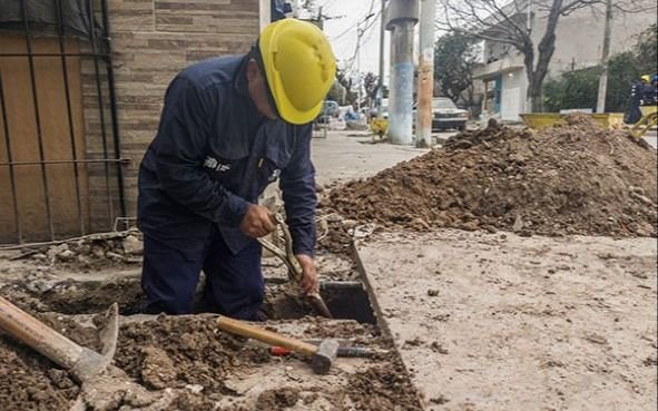 Segunda etapa de conexiones intradomiciliarias en Villa Itatí 