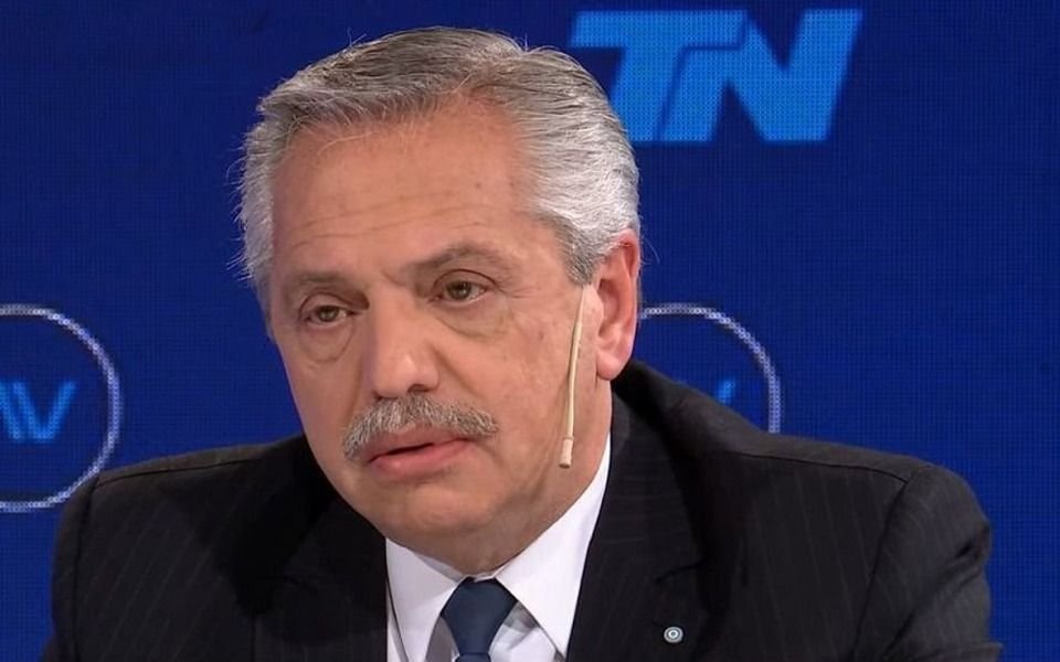 Alberto Fernández insistió con el caso Nisman y admitió que la pregunta "me sorprendió"