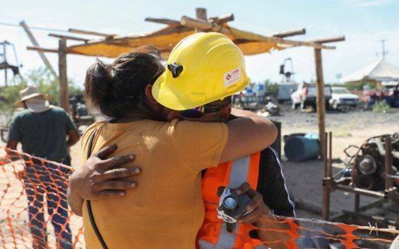 Mineros atrapados en México: su rescate podría llevar 11 meses