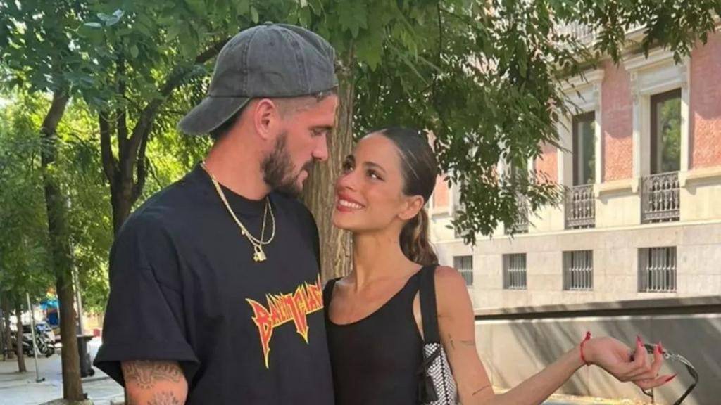 Tras el “no enamorada”, Tini reaccionó y le dedicó un “te amoooo” a De Paul