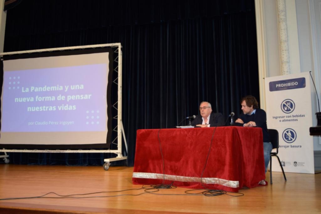 El impacto de la pandemia en una charla para estudiantes del Nacional