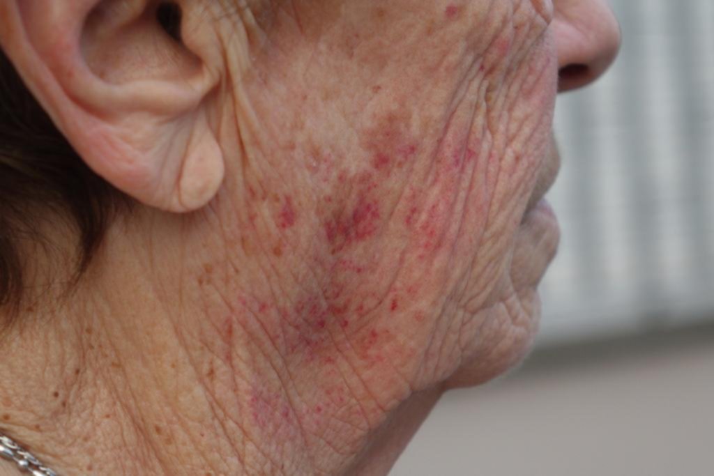 Ataque cobarde en Villa Elvira: cachetazos, amenazas y robo a una abuela
